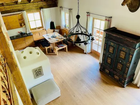 Comfortable alpine suite with gallery Отели в г. Кирхберг