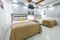 VILLA WITH POOL STEPS FROM THE BUYÉ BEACH Hotels in Pedernales