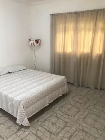 SOUTH COAST HOUSE WITH OPTIONAL HEATED POOL Отели в г. Монгагуа