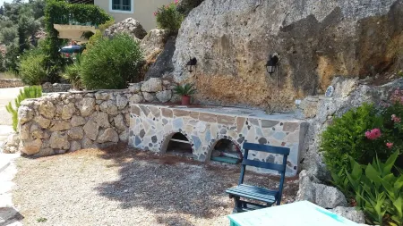 Villa with fantastic sea view and garden, 4 guests