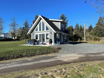 Elk Lodge in Sooke
