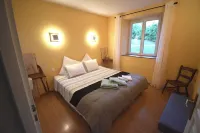 house classified with private swimming pool on 2 hectares with view Hotels in Sainte-Colombe-de-Villeneuve