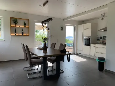 Penthouse Trier mit Großer Dachterrasse und Aussicht Über Trier