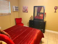 Lovely 2 Bedroom Condo With *Free Parking and WiFi* Hotels near Royal Plaza Shopping and Office Complex