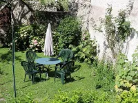 Independent apartment in house in beautiful stone