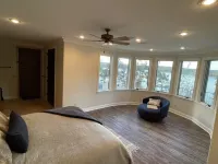 Gorgeous Views Spacious Lakefront Multifamily Fun Hotels in 