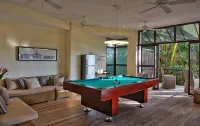 Ultra Luxury Balinese Style, Private Pool, Theater, Game-room
