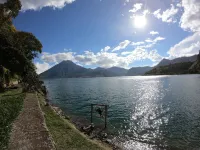 Spectacular Lakefront Cabin with luxury outdoor shower Hotel a San Marcos La Laguna