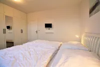 Beautiful, bright vacation apartment with swimming pool, Residence Kormoran15