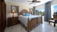 PRIME Location, Gorgeous Sweeping Views, PH right on the Beach, Villas del Mar 1