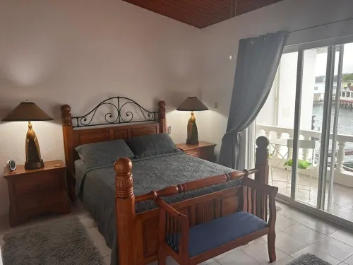 Luxury Villa Emerald Dreams in Upscale South Finger with Highest Guest Reviews