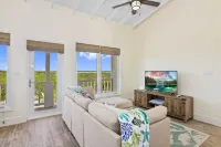 Lovely 2-bedroom cottage with sea views located in Exuma, Bahamas