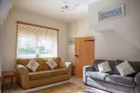 Rural, secluded holiday lodge close to beaches and Sandringham