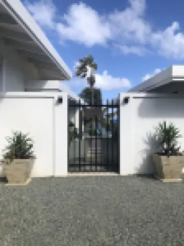 Studio directly on the Cane  Bay Beach ! Wake up to the sounds of the waves !