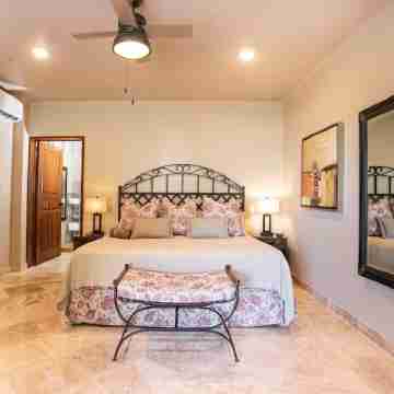Elegant Mexican 3B/3B Private Pool Home on the hill above Romantic Zone. - D Rooms