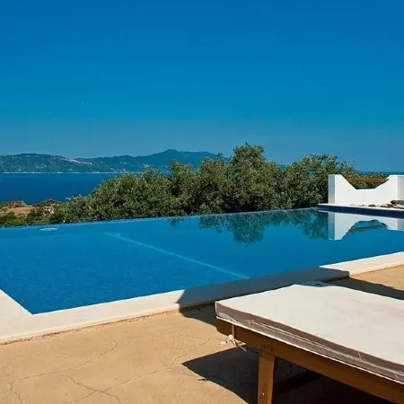 Villa with Private Pool and Beautiful Aegean Sea Views