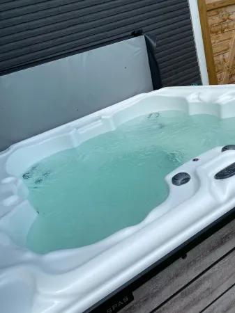 Hillside Escape...your home away from home! Отели в г. Логан