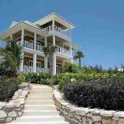 Luxury Home in Feb. Pt. with dip pool, spectacular ocean views, steps to beach Hotel Exterior