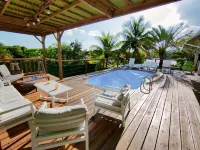 Comfortable villa, swimming pool, tropical garden, near beach st Anne, 8 pers