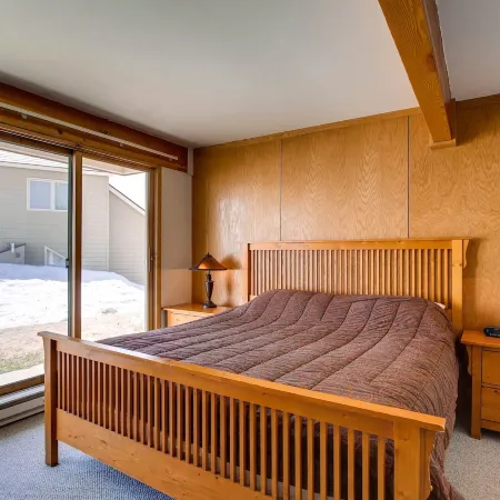 Updated 1 Br - Ski-in/Ski-Out Access 1 Bedroom Condo - No Cleaning Fee! by RedAwning