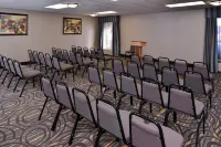Comfort Inn & Suites at Stone Mountain - parking
