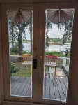 Rustic Lakeview Getaway – Pet Friendly & Free Parking