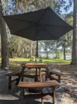 Free Parking, Private BedR/Bathroom with Lakeview, pet welcome