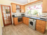Trem Y Garn Hotels in Pwllheli