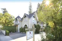 The Grape Leaf Inn Hotels in Healdsburg