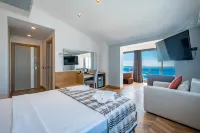 Pearly Hotel