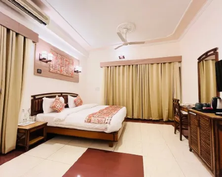 Hotel Palampur Life Hotels in Palampur
