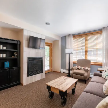 Premium Unit 1108 - One Bedroom - Zephyr Mountain Lodge 1 Condo