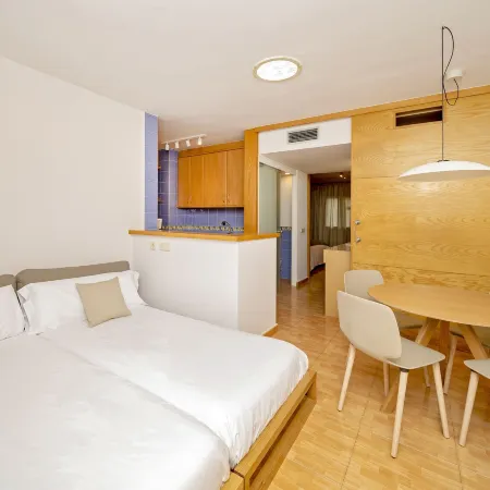 Ses Eufabietes Apartments & Restaurant