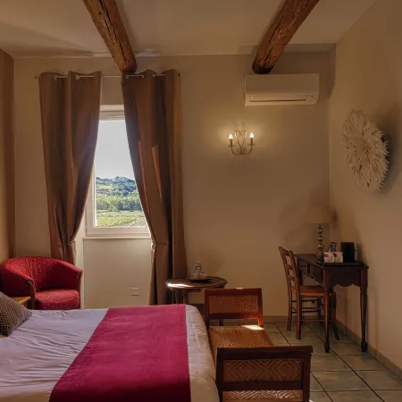 Logis Hôtel la Bastide des Monges