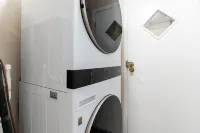 Peaceful Pet Friendly Chesapeake Escape 4 Bedroom Home