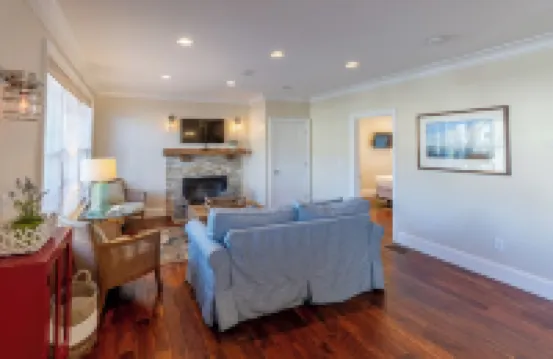 The Newport Lofts - 546 Thames Street