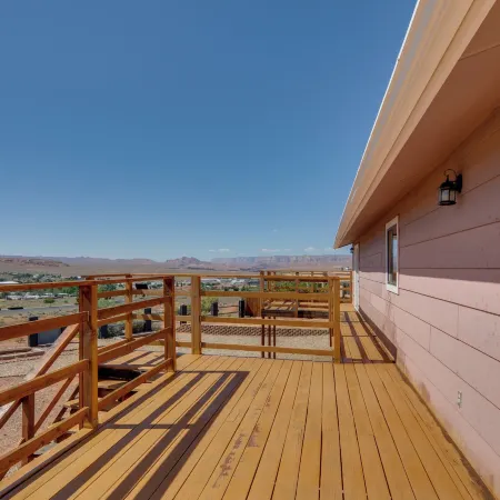 The Ultimate Adventure Basecamp Near Lake Powell