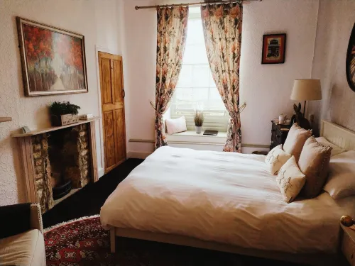 Chestnut Bed and Breakfast - Homestays