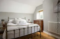 Wyncliffe Hotels near National Trust - Market Hall