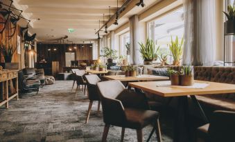 Thomsn Central Hotel & Appartements