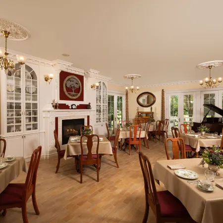 The Oakwood Inn Okoboji