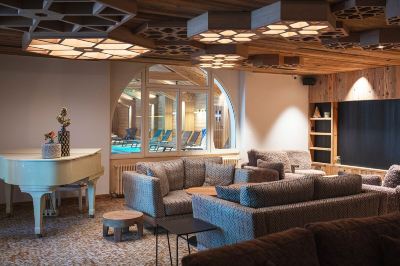 共有エリア ボールガールの写真