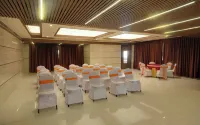 Hotel Shreeji Vatika-Airport Road