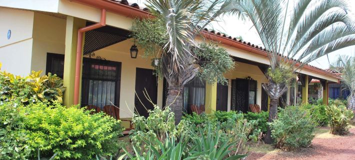 Dos Palmas Studio Apartments Hotels in Alajuela