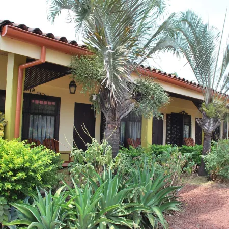 Dos Palmas Studio Apartments