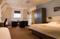 Hotel de Gulden Leeuw Hotels in Hindeloopen
