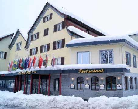 珀斯特酒店 酒店