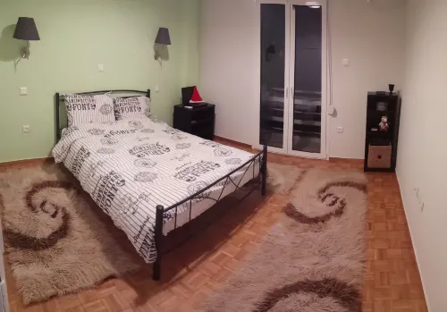 Grandma Vasiliki Rooms to Let