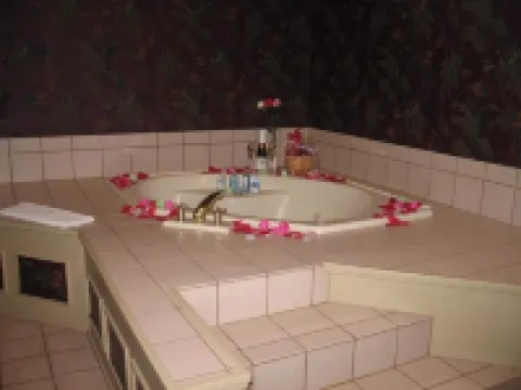 Spruce Hill Inn & Cottages Hotels in Washington Township