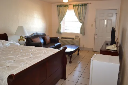 Chaparral Motel Victoria TX, Hwy 59